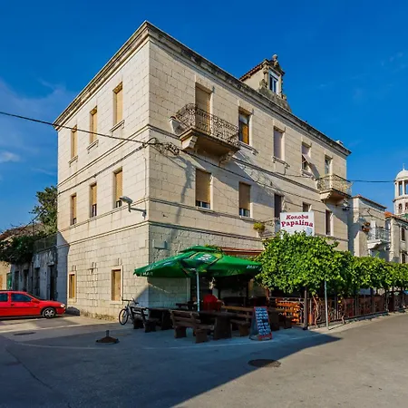 Rustik Апартаменты Каштела