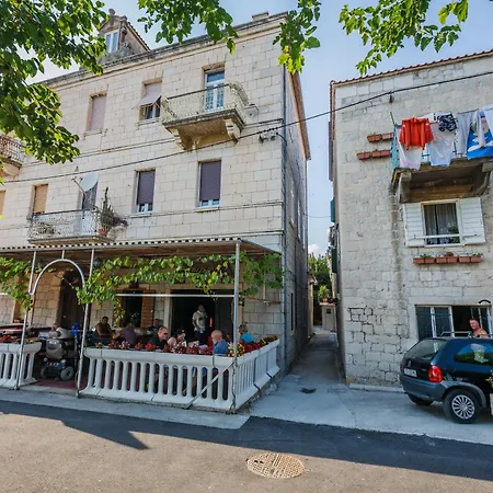 Rustik アパート *